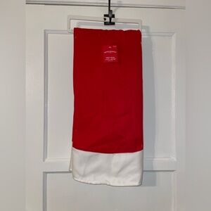 Wondershop christmas tree skirt